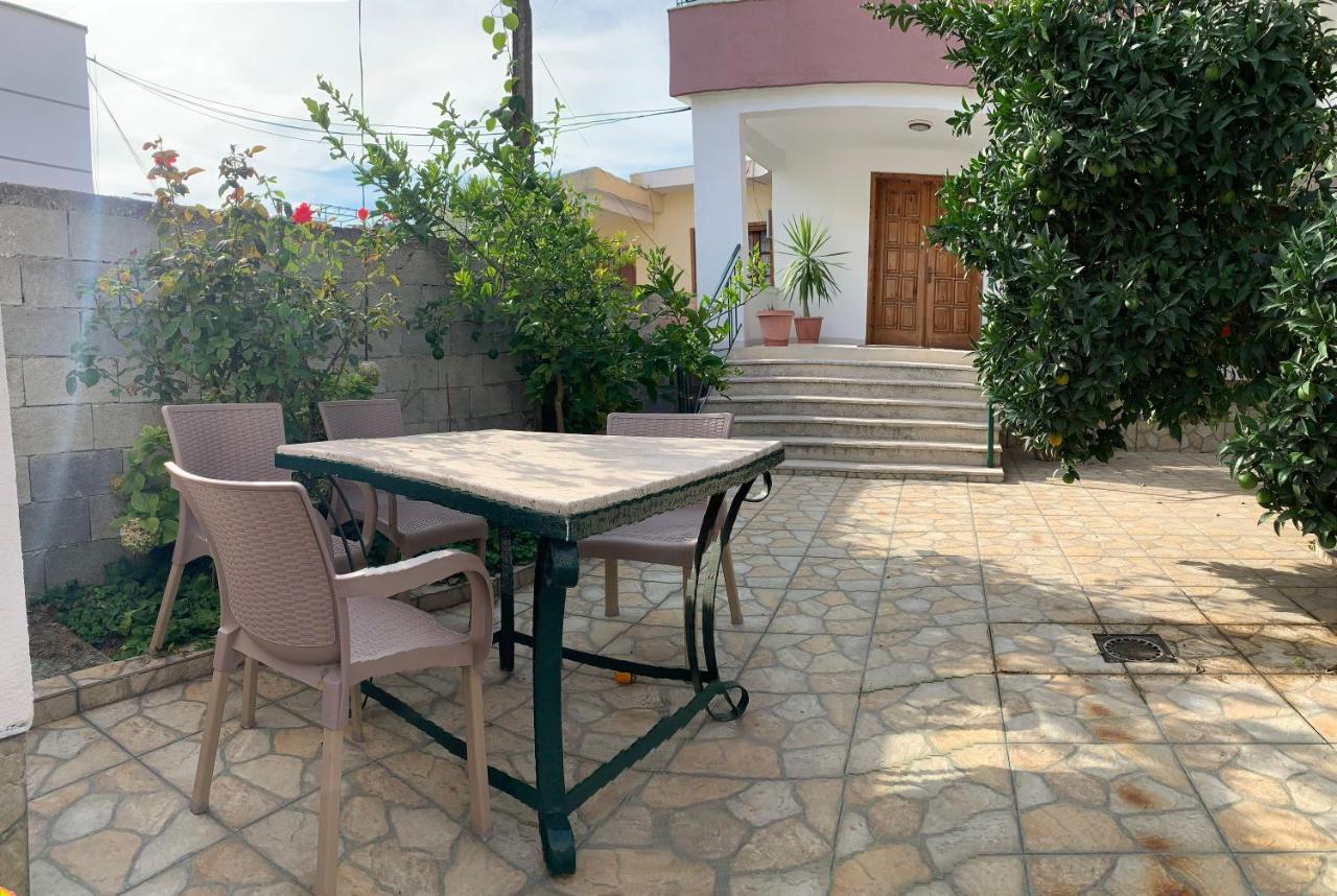 Shtepi Me Qera Fier Exterior foto
